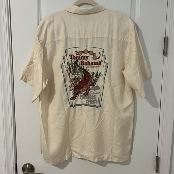 VTG Tommy Bahama Silk Paradise Spirits Tiger The Cocktail With Bite Camp Shirt - Picture 1 of 11